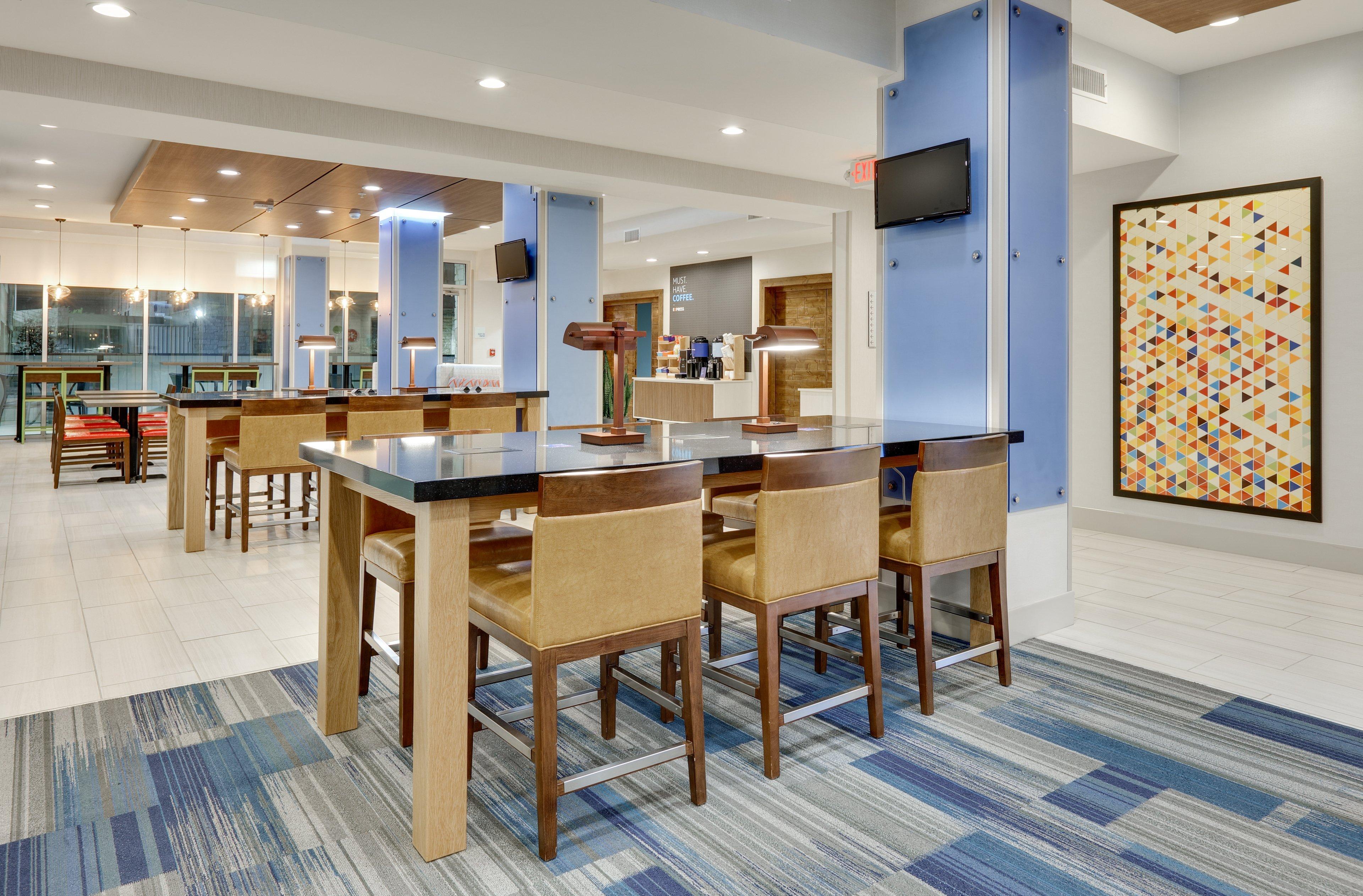 Holiday Inn Express & Suites Dallas Nw - Farmers Branch By Ihg Exterior foto