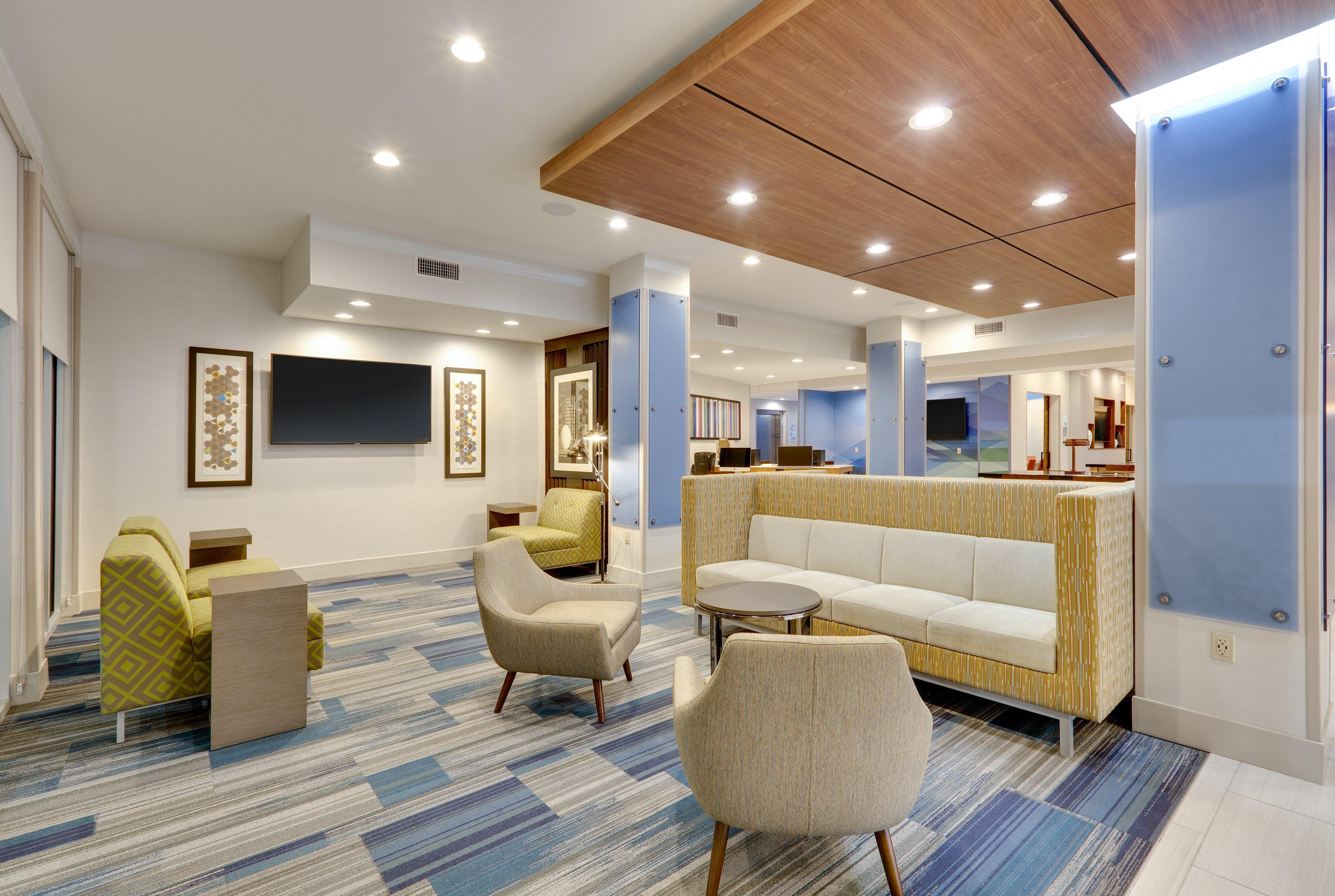 Holiday Inn Express & Suites Dallas Nw - Farmers Branch By Ihg Exterior foto